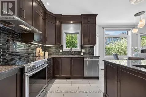 51 Bridle Crest Court Ottawa ON K2M 0H5