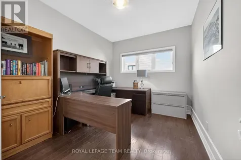 51 Bridle Crest Court Ottawa ON K2M 0H5