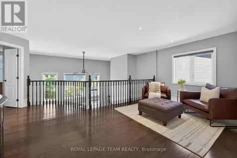 51 Bridle Crest Court Ottawa ON K2M 0H5
