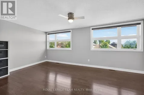 51 Bridle Crest Court Ottawa ON K2M 0H5