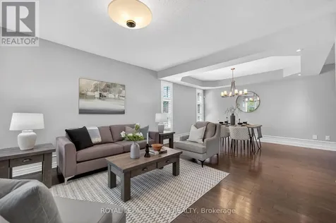 51 Bridle Crest Court Ottawa ON K2M 0H5