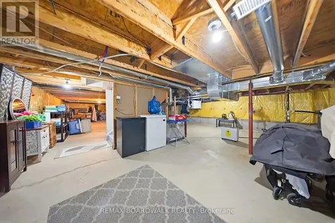 1013 Ada Barrington Private Ottawa ON K4M 1M1