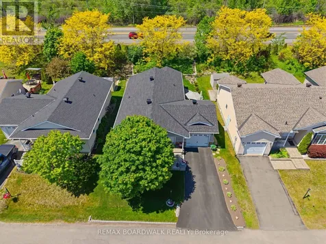 1013 Ada Barrington Private Ottawa ON K4M 1M1