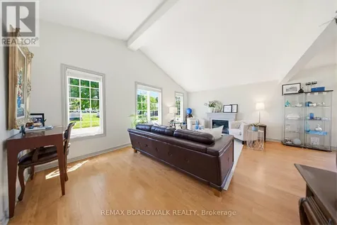 1013 Ada Barrington Private Ottawa ON K4M 1M1