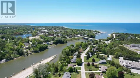 229 S Rankin Street Saugeen Shores ON N0H 2L0