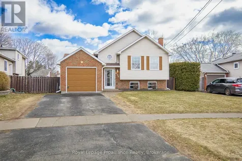 679 Mackechnie Crescent Cobourg ON K9A 4Y1