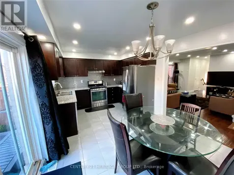 115 Harvest Hills Boulevard East Gwillimbury ON L9N 0B4