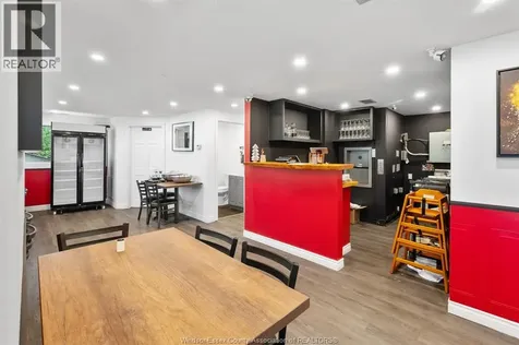 2438-2440 University Avenue West Windsor ON N9B 1E9