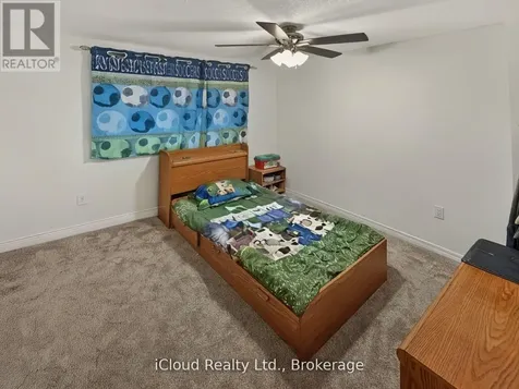 458 Misty Crescent Kitchener ON N2B 3V6