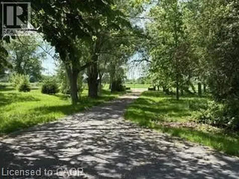 801 Book Road East Ancaster ON L9G 3L1