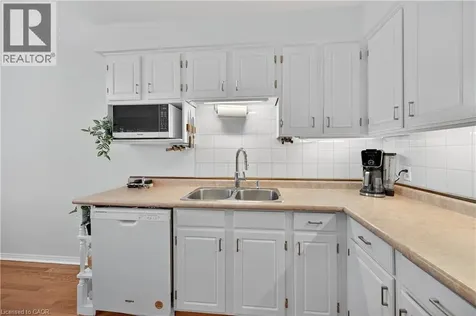 1011 White Oak Drive Burlington ON L7T 2L3
