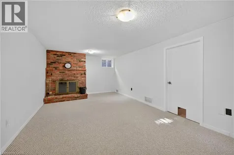 1011 White Oak Drive Burlington ON L7T 2L3