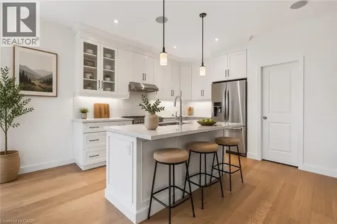 100 Watershore Drive Stoney Creek ON L8E 0C1