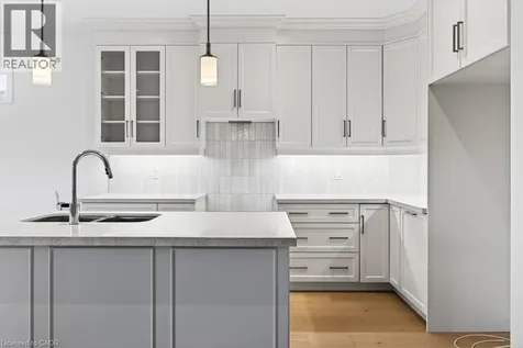 100 Watershore Drive Stoney Creek ON L8E 0C1