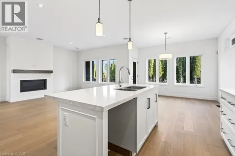 100 Watershore Drive Stoney Creek ON L8E 0C1