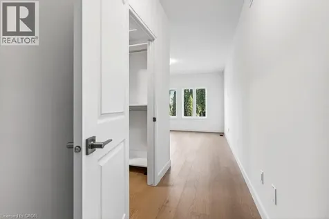 100 Watershore Drive Stoney Creek ON L8E 0C1