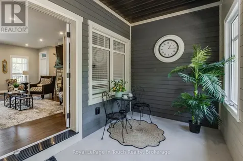 55 Beaufort Crescent Tiny ON L9M 0B8