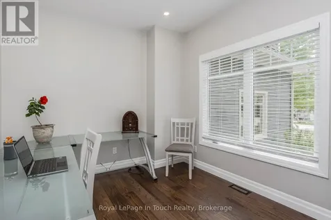 55 Beaufort Crescent Tiny ON L9M 0B8