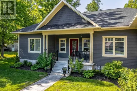 55 Beaufort Crescent Tiny ON L9M 0B8