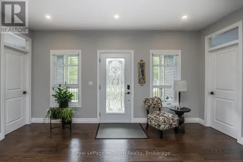 55 Beaufort Crescent Tiny ON L9M 0B8