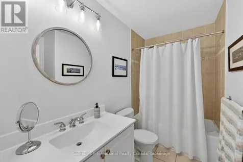 25 North Maple Street Collingwood ON L9Y 0J8