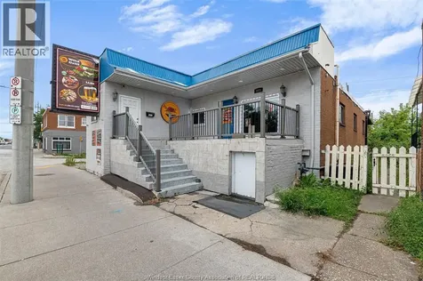 1011 Wyandotte Windsor ON N9A 5Y6