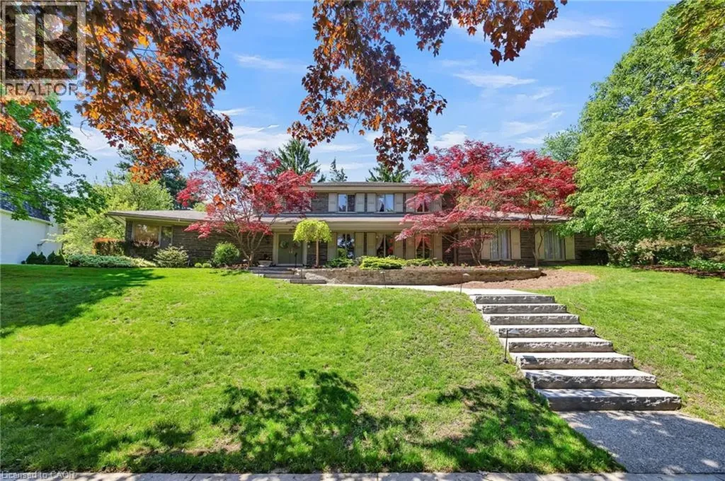 61 Huntley Crescent Kitchener ON N2M 2R4