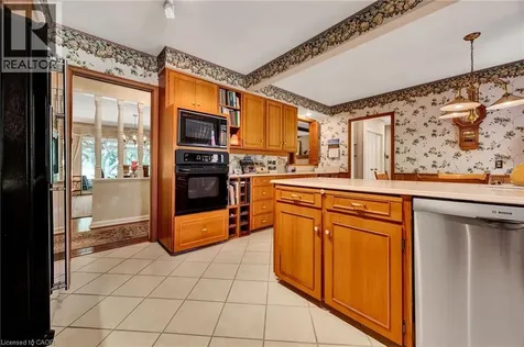 61 Huntley Crescent Kitchener ON N2M 2R4