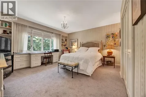 61 Huntley Crescent Kitchener ON N2M 2R4