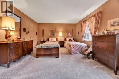 61 Huntley Crescent Kitchener ON N2M 2R4