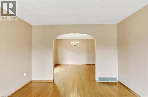 26 Adorn Court Hamilton ON L8E 3N2