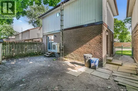 9020 Conway Court Windsor ON N8S 4G3