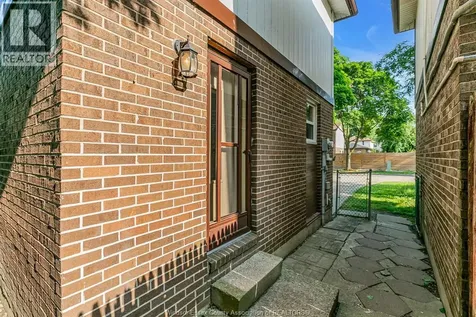 9020 Conway Court Windsor ON N8S 4G3