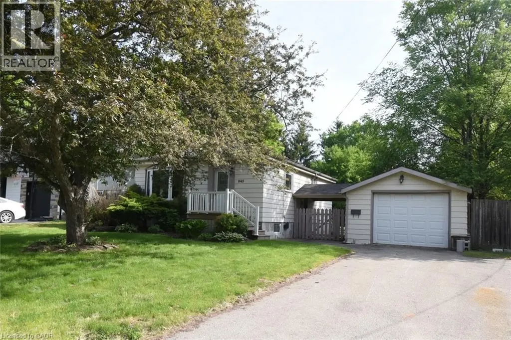 945 Glen View Avenue Burlington ON L7T 3Y7