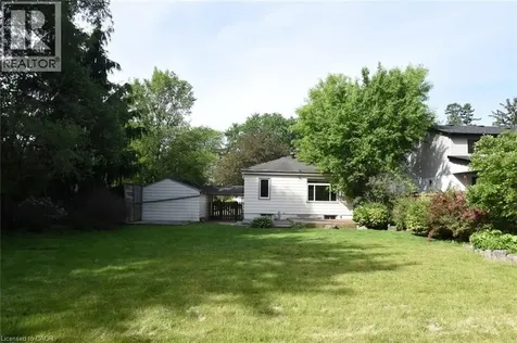 945 Glen View Avenue Burlington ON L7T 3Y7