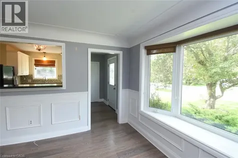 945 Glen View Avenue Burlington ON L7T 3Y7