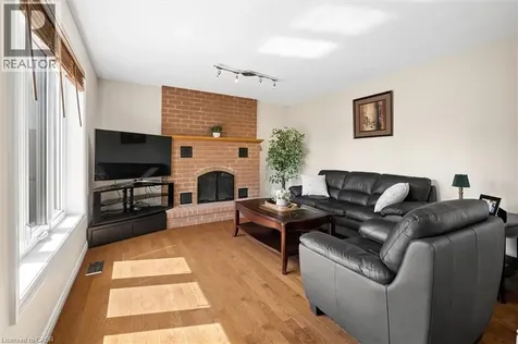 44 Tami Court Kitchener ON N2B 3V2