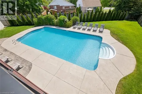 44 Tami Court Kitchener ON N2B 3V2