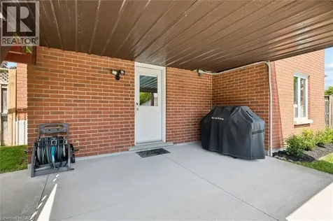 44 Tami Court Kitchener ON N2B 3V2