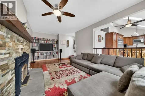 6 Regal Drive Hamilton ON L8W 2P4