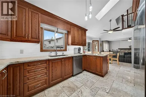 6 Regal Drive Hamilton ON L8W 2P4