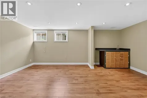 217 West 15th Street Hamilton ON L9C 4B4