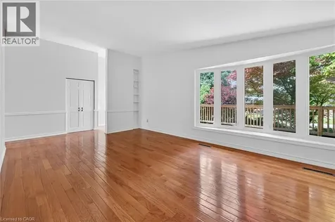217 West 15th Street Hamilton ON L9C 4B4