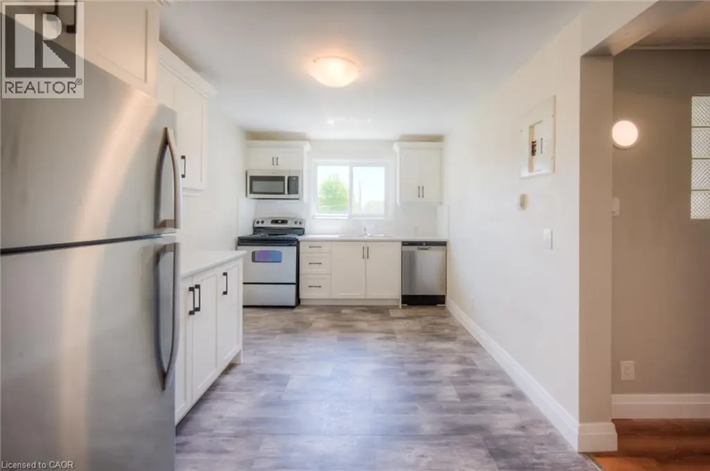 158 Erb Street East Waterloo ON N2J 1M4