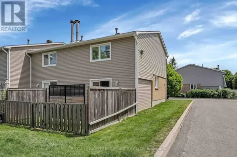 1780 Lamoureux Drive Ottawa ON K1E 2N4