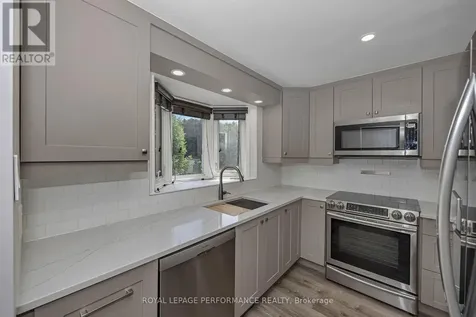 1780 Lamoureux Drive Ottawa ON K1E 2N4