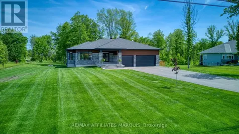 27 Diane Drive Rideau Lakes ON K7A 4S5