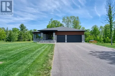 27 Diane Drive Rideau Lakes ON K7A 4S5