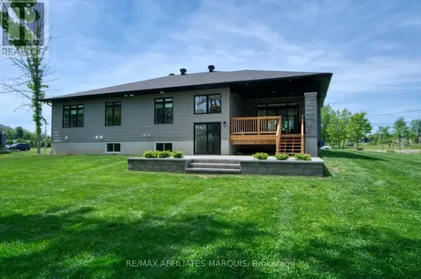 27 Diane Drive Rideau Lakes ON K7A 4S5
