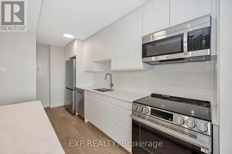 1785 Frobisher Lane Ottawa ON K1G 3T7